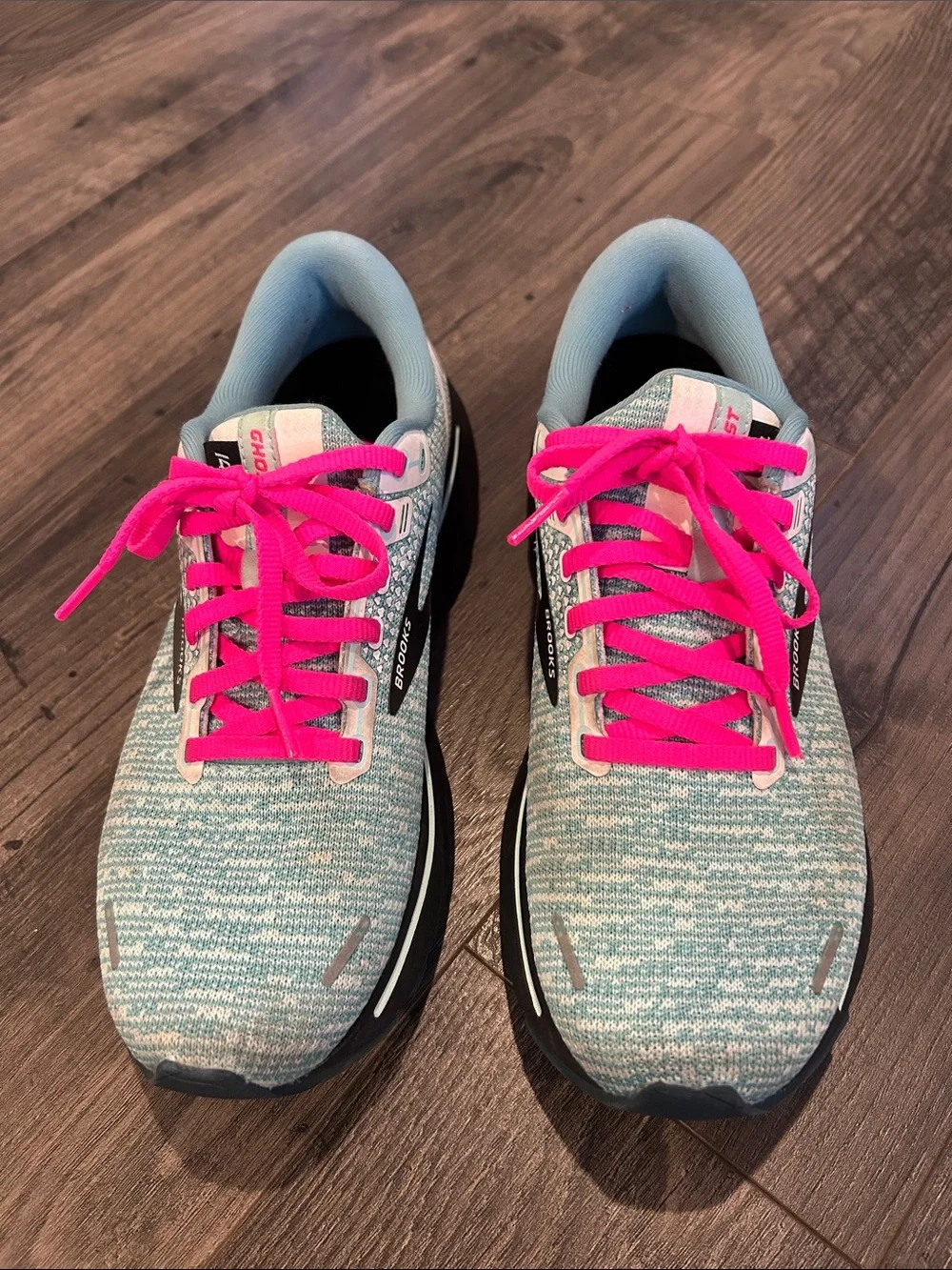 Brooks Women’s Aqua Knit Running Shoes with Hot Pink Laces